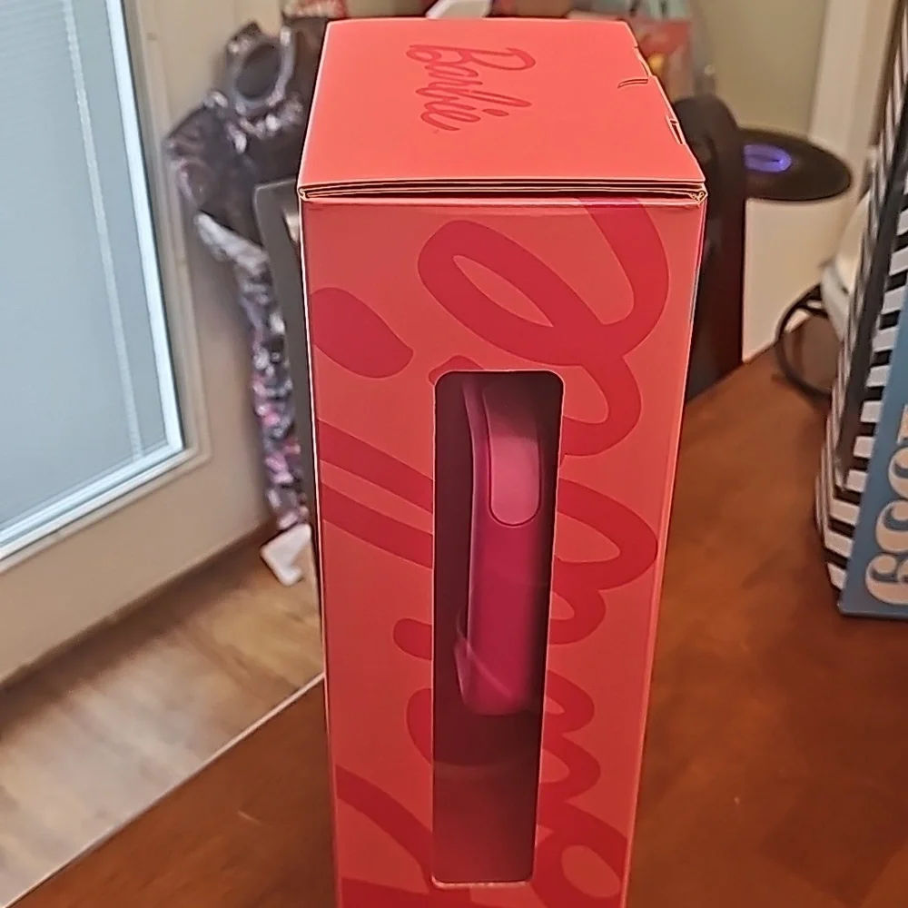 Barbie x STANLEY 40 ounce Cup - Picture 2 of 3